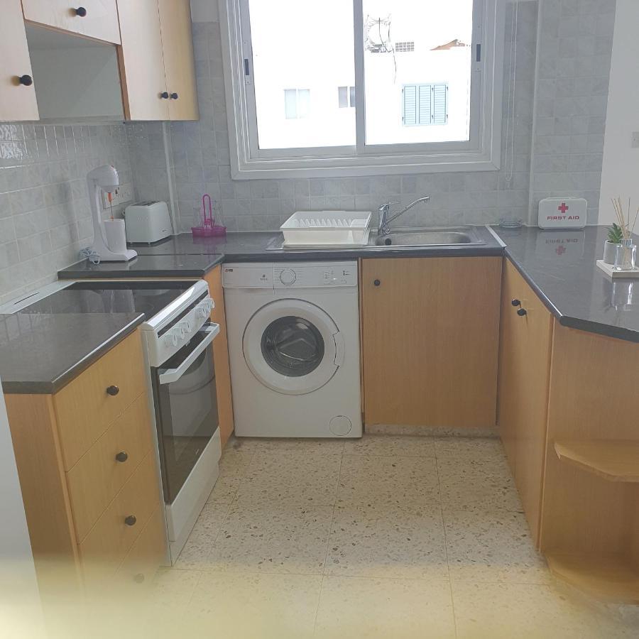G&E Harbour Apartments Lachi Bagian luar foto