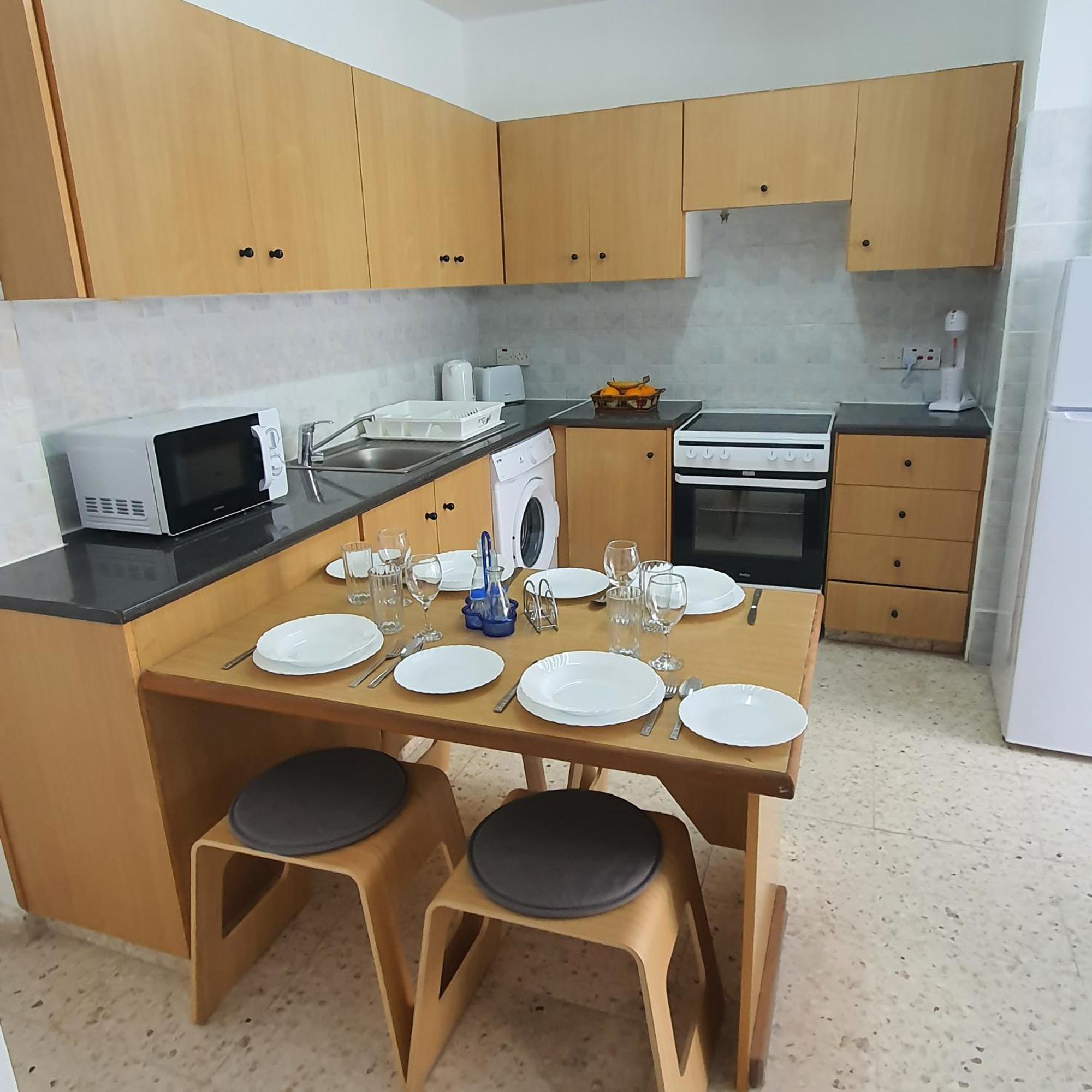 G&E Harbour Apartments Lachi Bagian luar foto